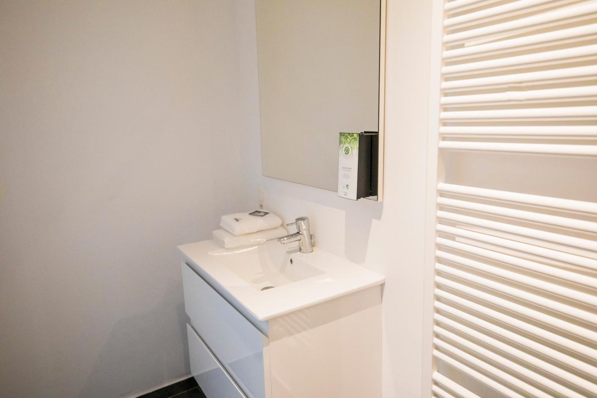 Bed and Breakfast Travelease - Midi Bruxelles Esterno foto