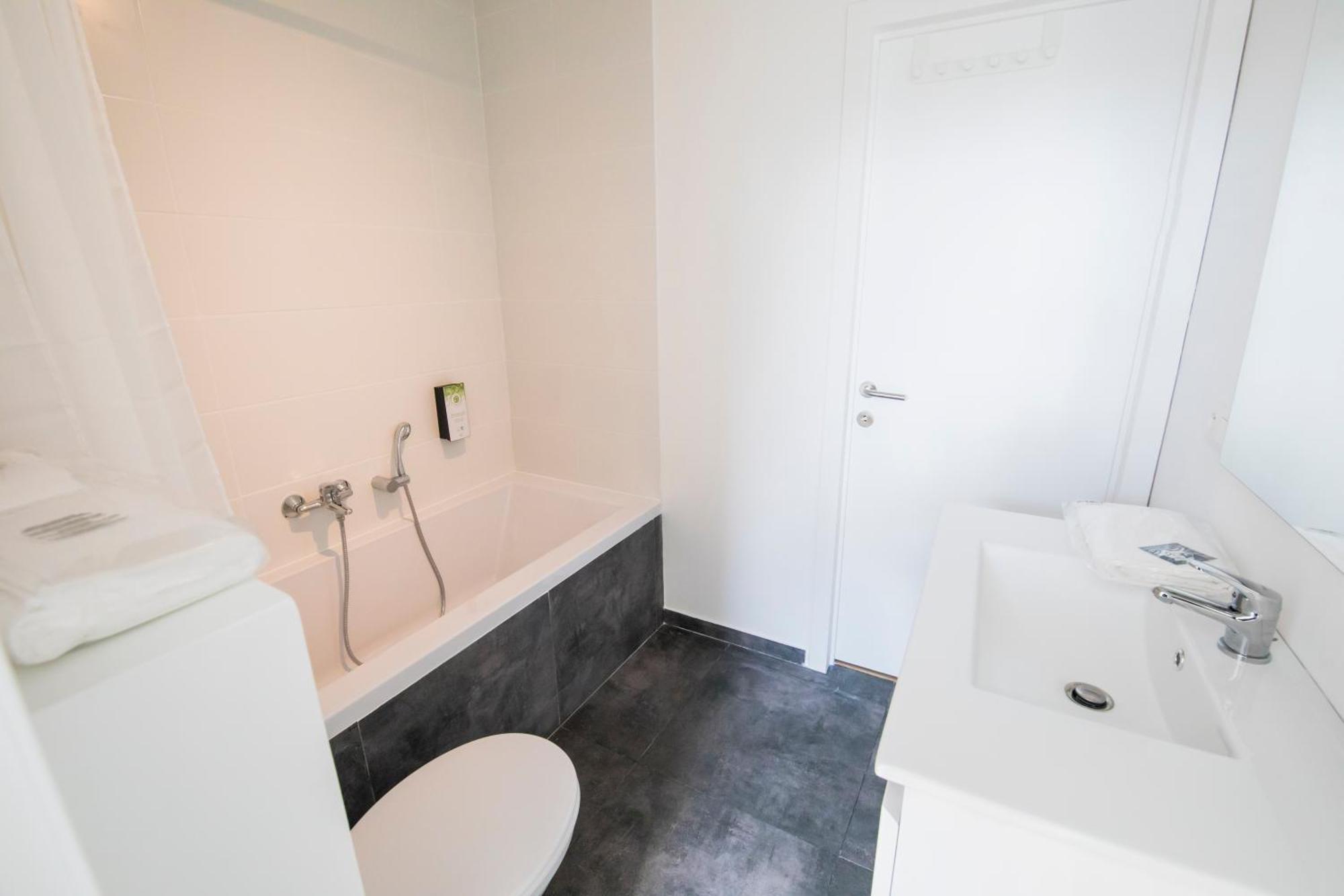 Bed and Breakfast Travelease - Midi Bruxelles Esterno foto
